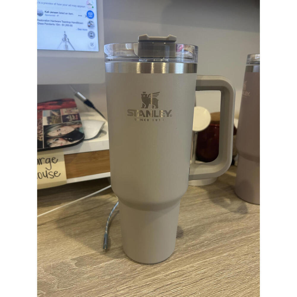 Stanley 40oz Tumbler Tan *NO STRAW